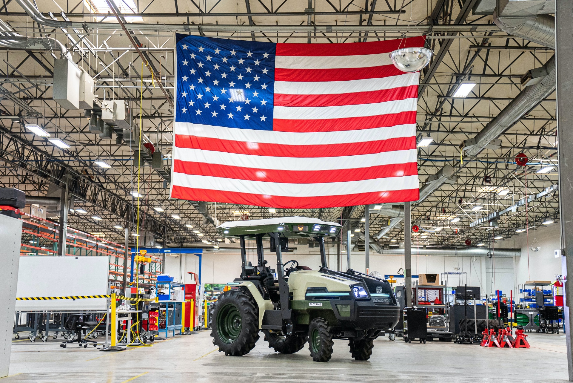Foxconn, Monarch Tractor