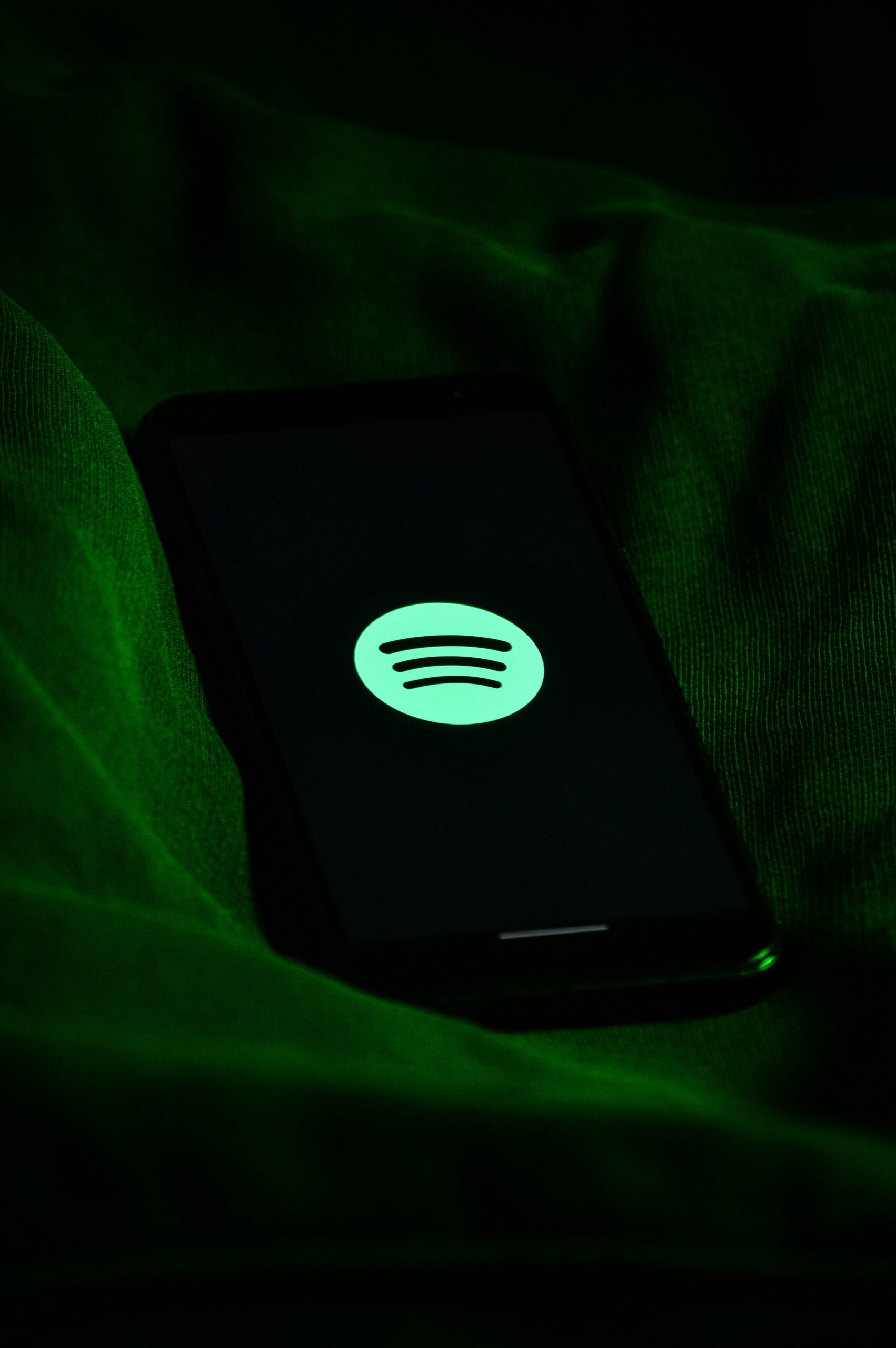 Spotify music on screen